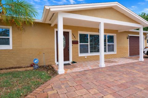 Photo of 4581 21st Avenue N, St Petersburg, FL 33713 (MLS # TB8503960)