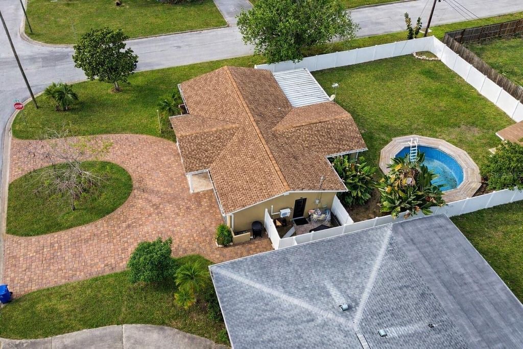 Photo of 4581 21st Avenue N, St Petersburg, FL 33713 (MLS # TB8503960)
