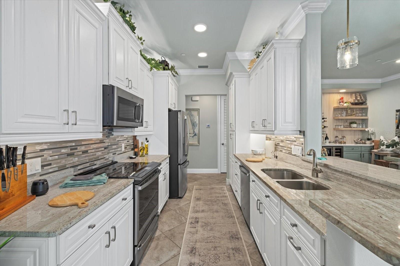 CHE VISTA - Residential