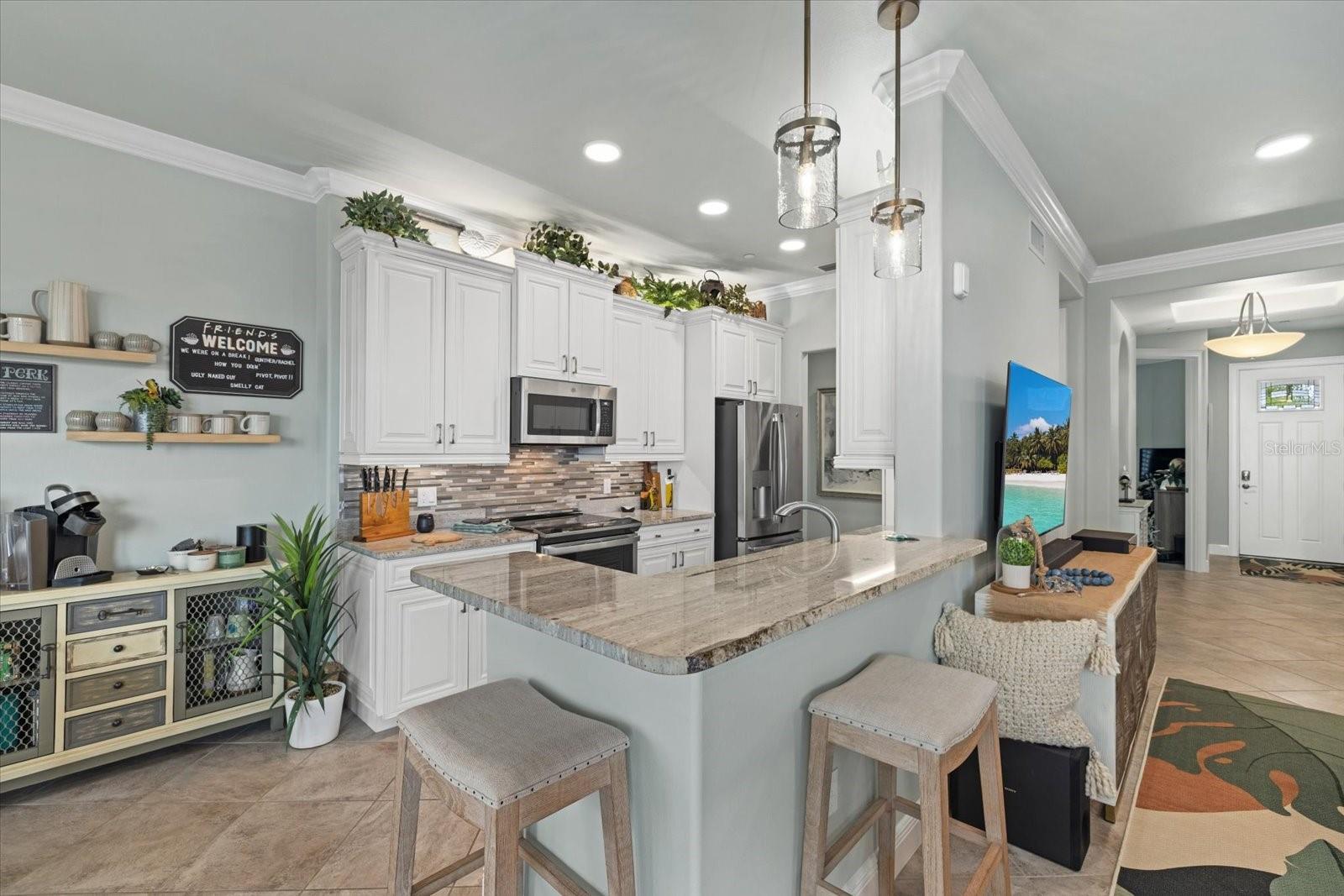 CHE VISTA - Residential