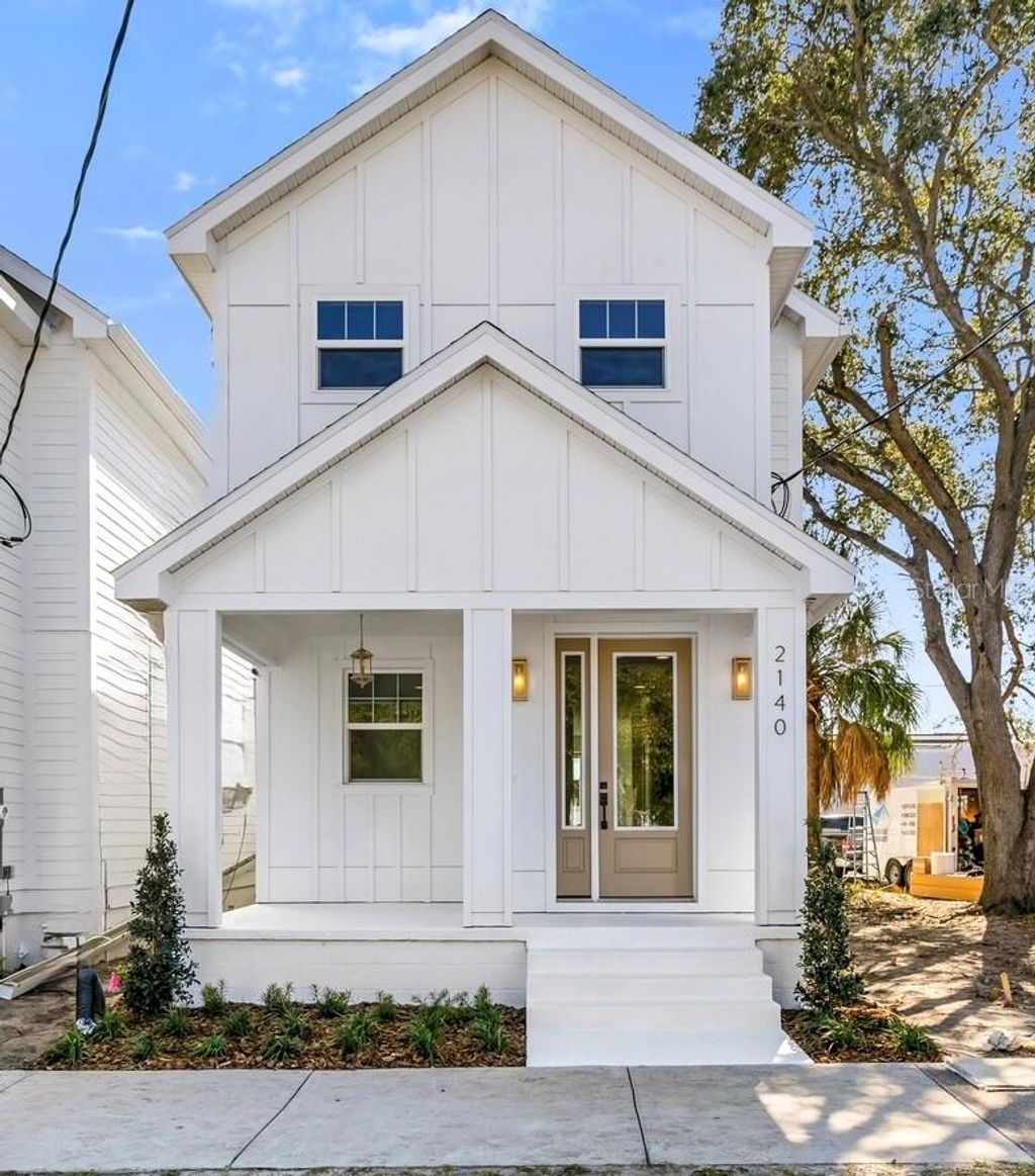 Photo of 2140 W Chestnut Street, Tampa, FL 33607 (MLS # TB8474505)
