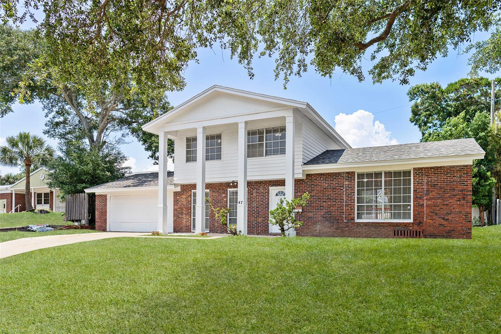 BREAKERS UNIT 01 - Residential