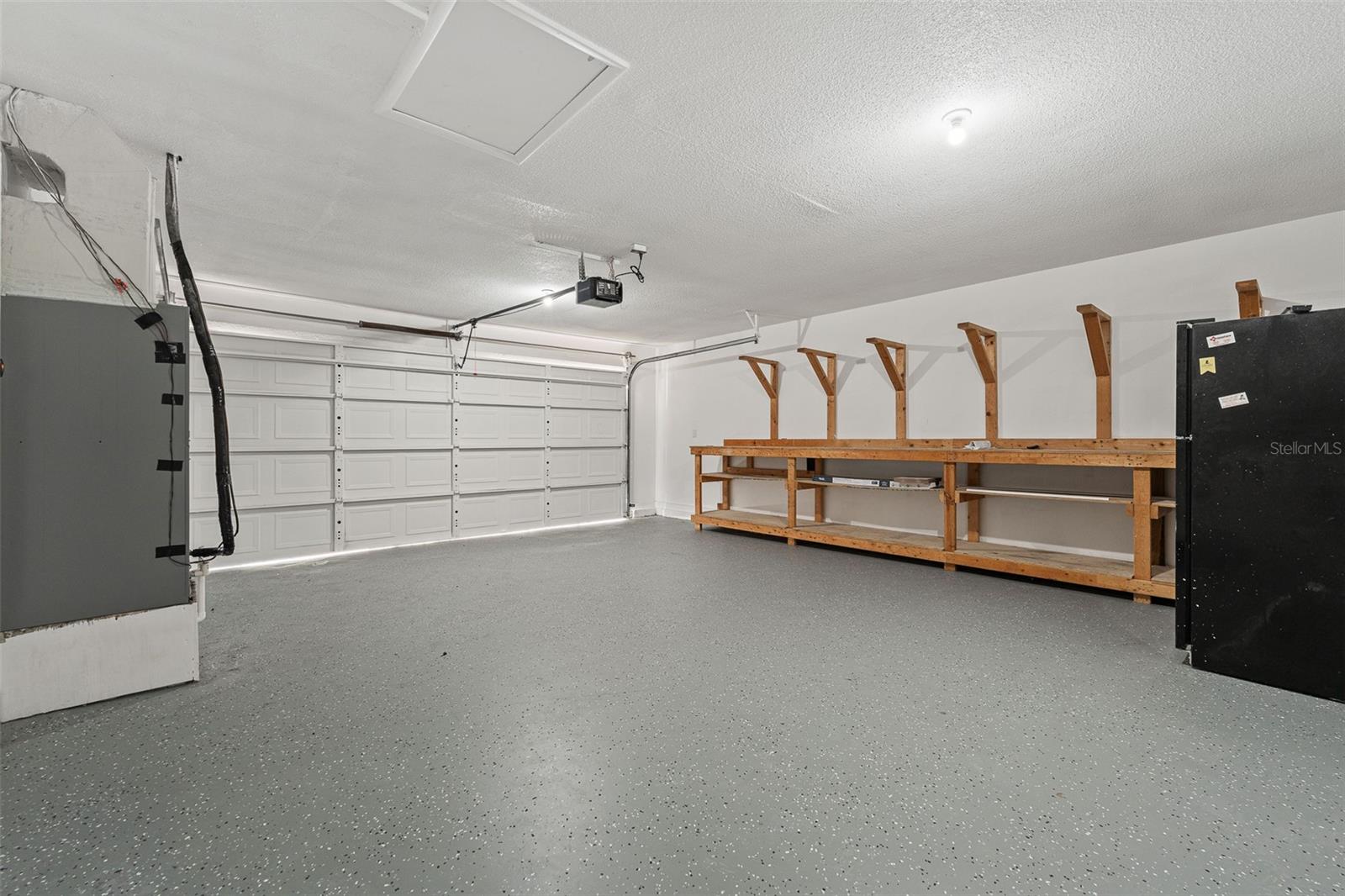 BREAKERS UNIT 01 - Residential