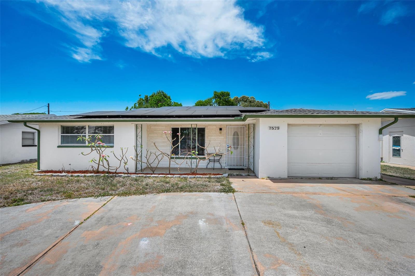 JASMINE LAKES - Residential