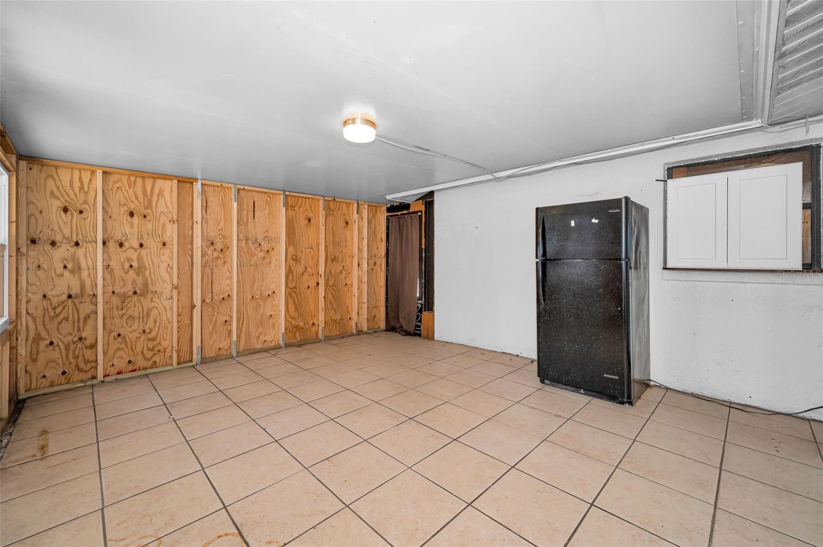 JASMINE LAKES - Residential