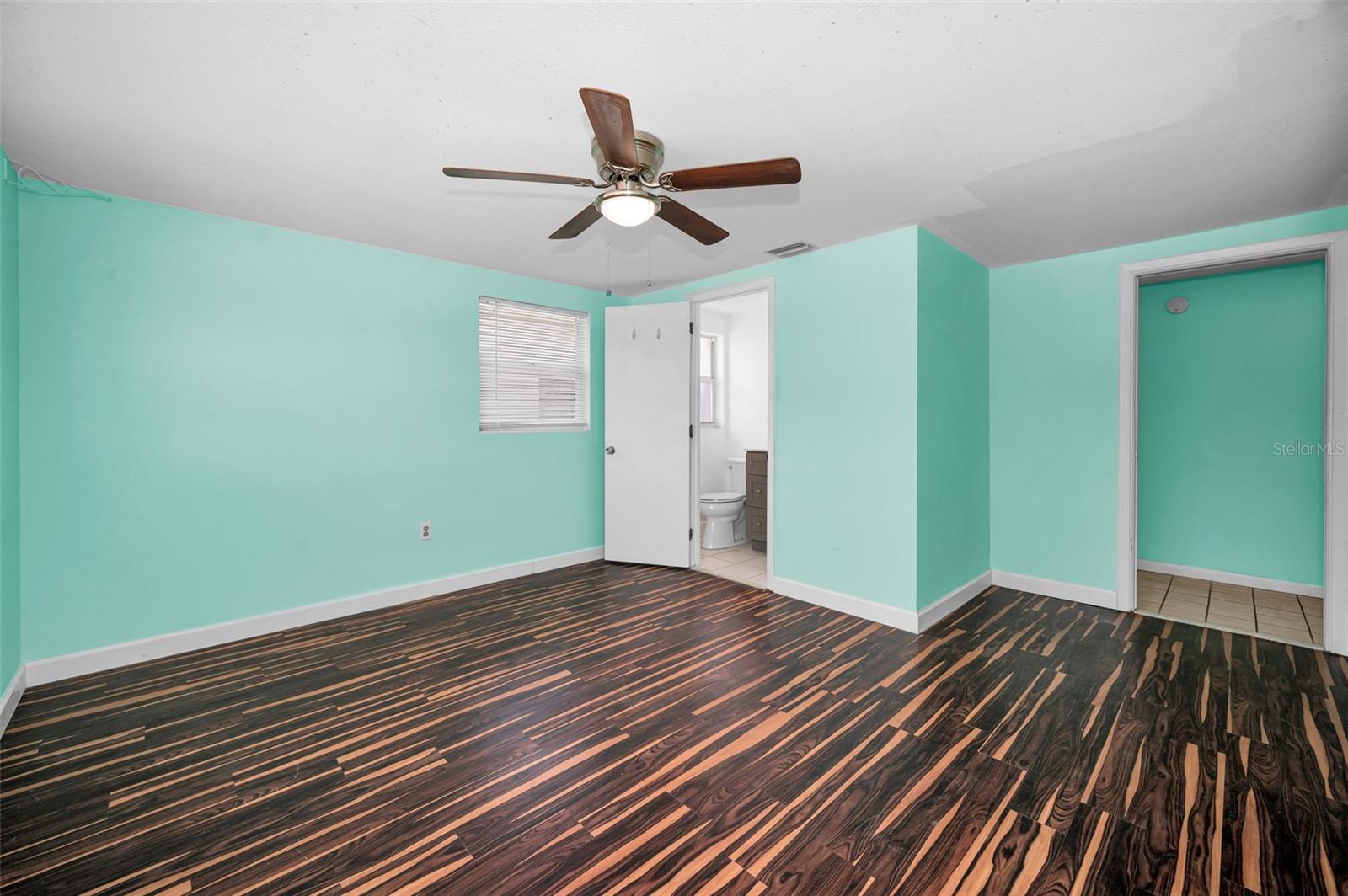 JASMINE LAKES - Residential
