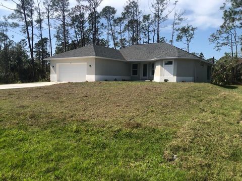 A home in PORT CHARLOTTE