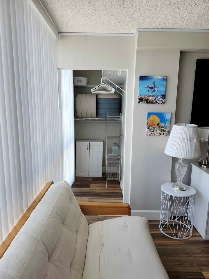 OCEANSIDE INN - Residential