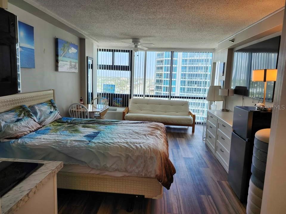 OCEANSIDE INN - Residential