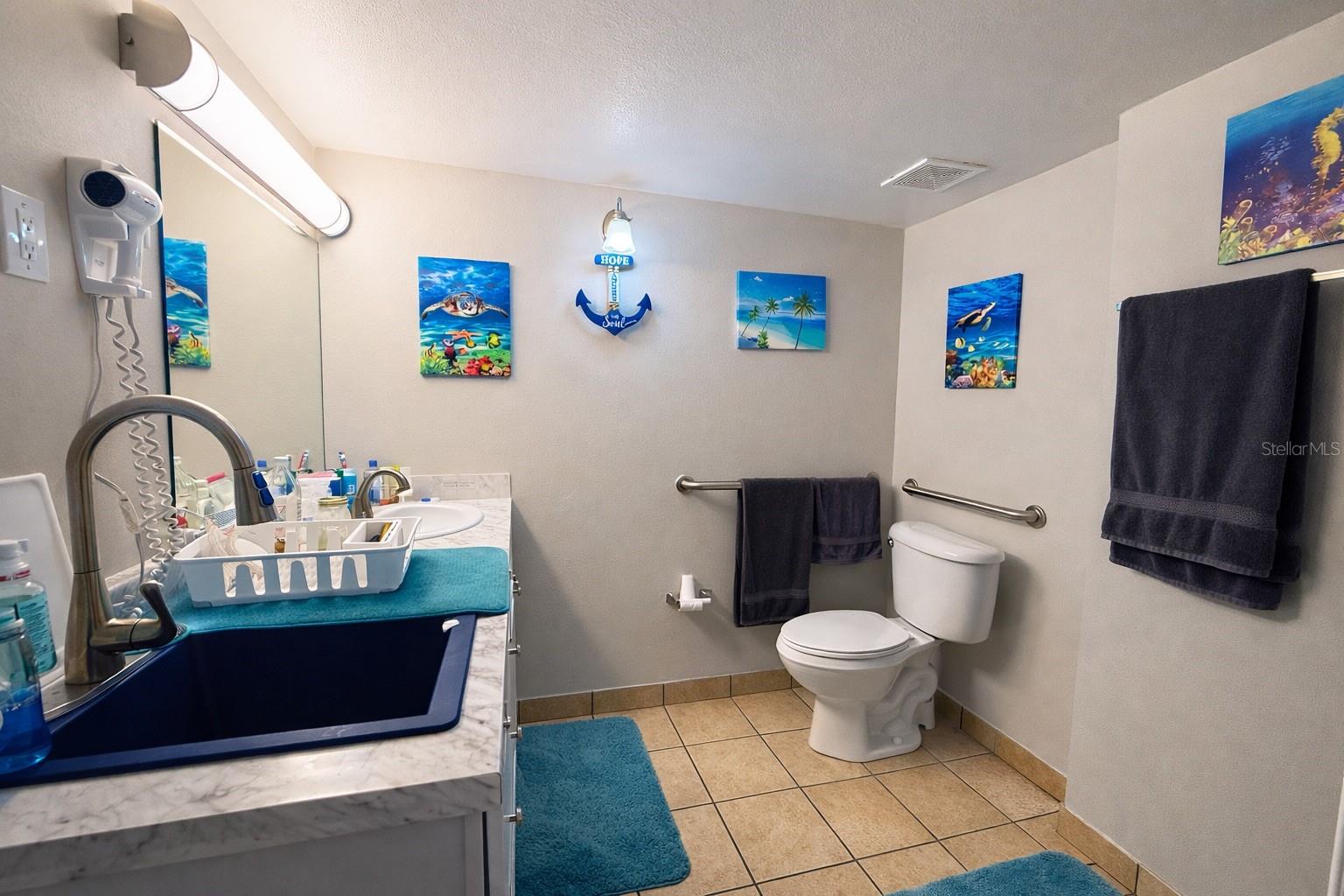 OCEANSIDE INN - Residential