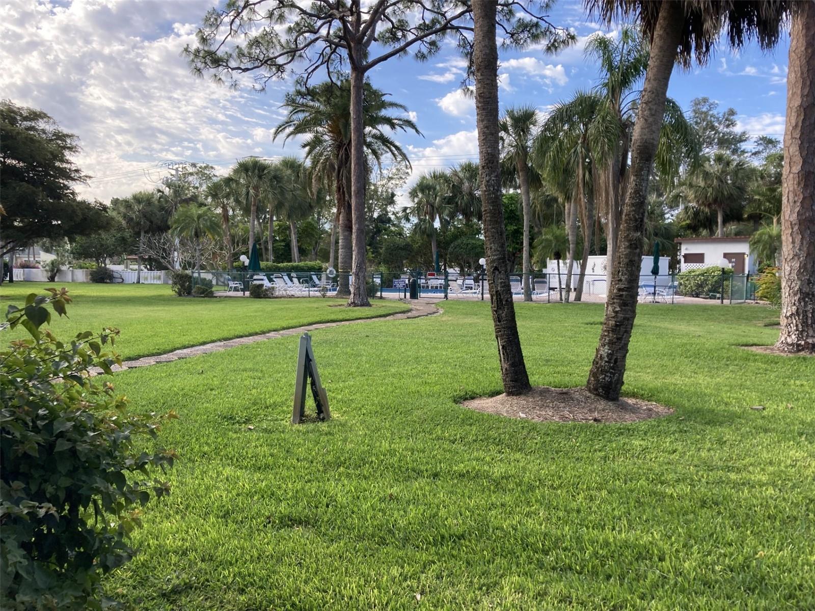 VALENCIA GARDEN - Residential