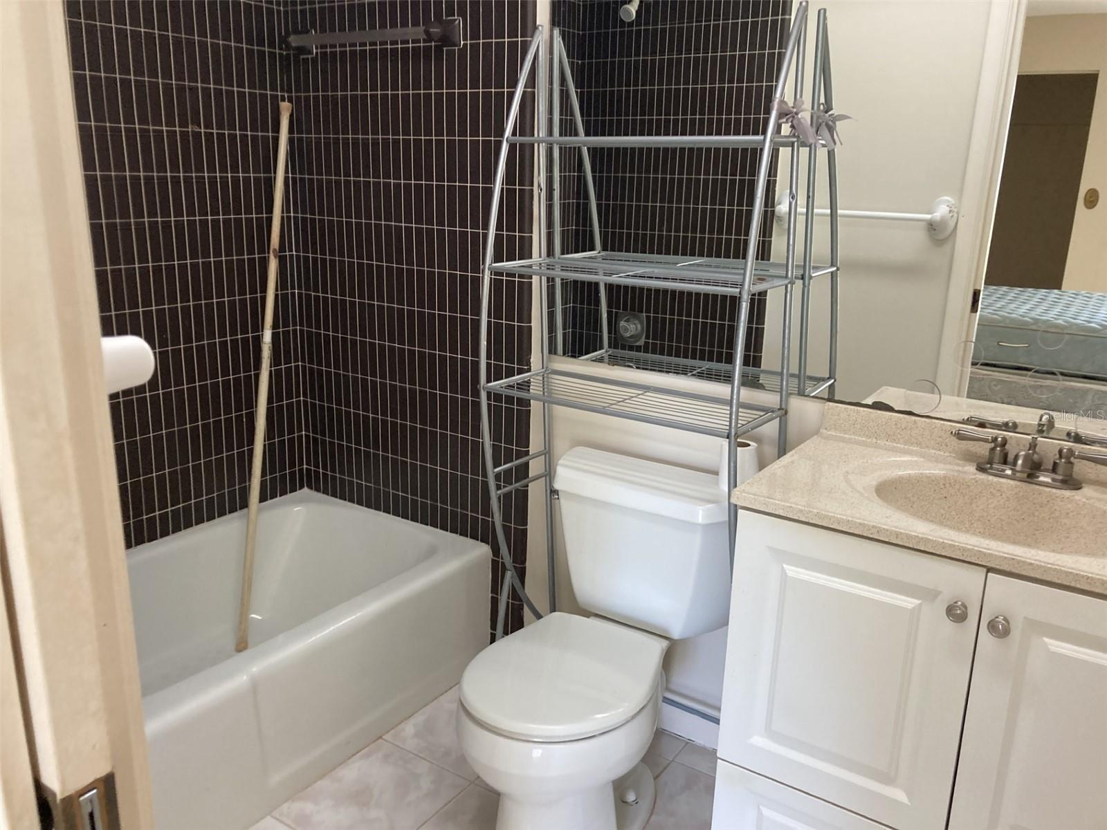 VALENCIA GARDEN - Residential