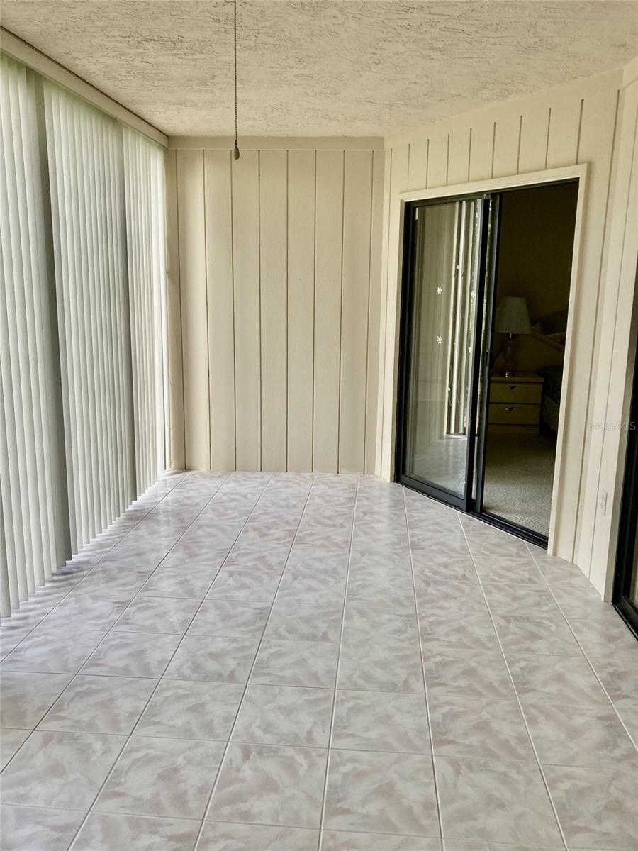 VALENCIA GARDEN - Residential