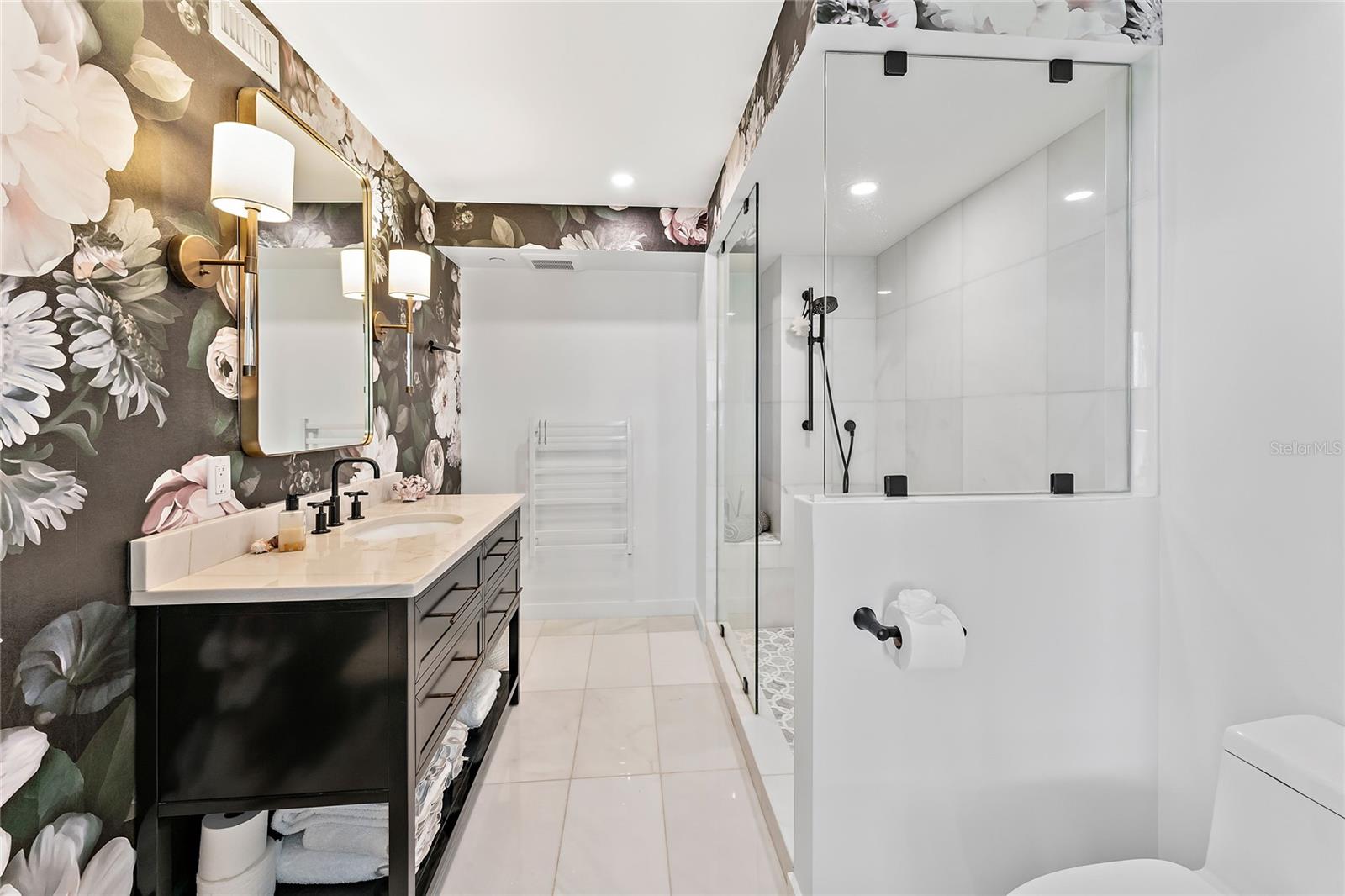 LAWRENCE POINTE II - Residential