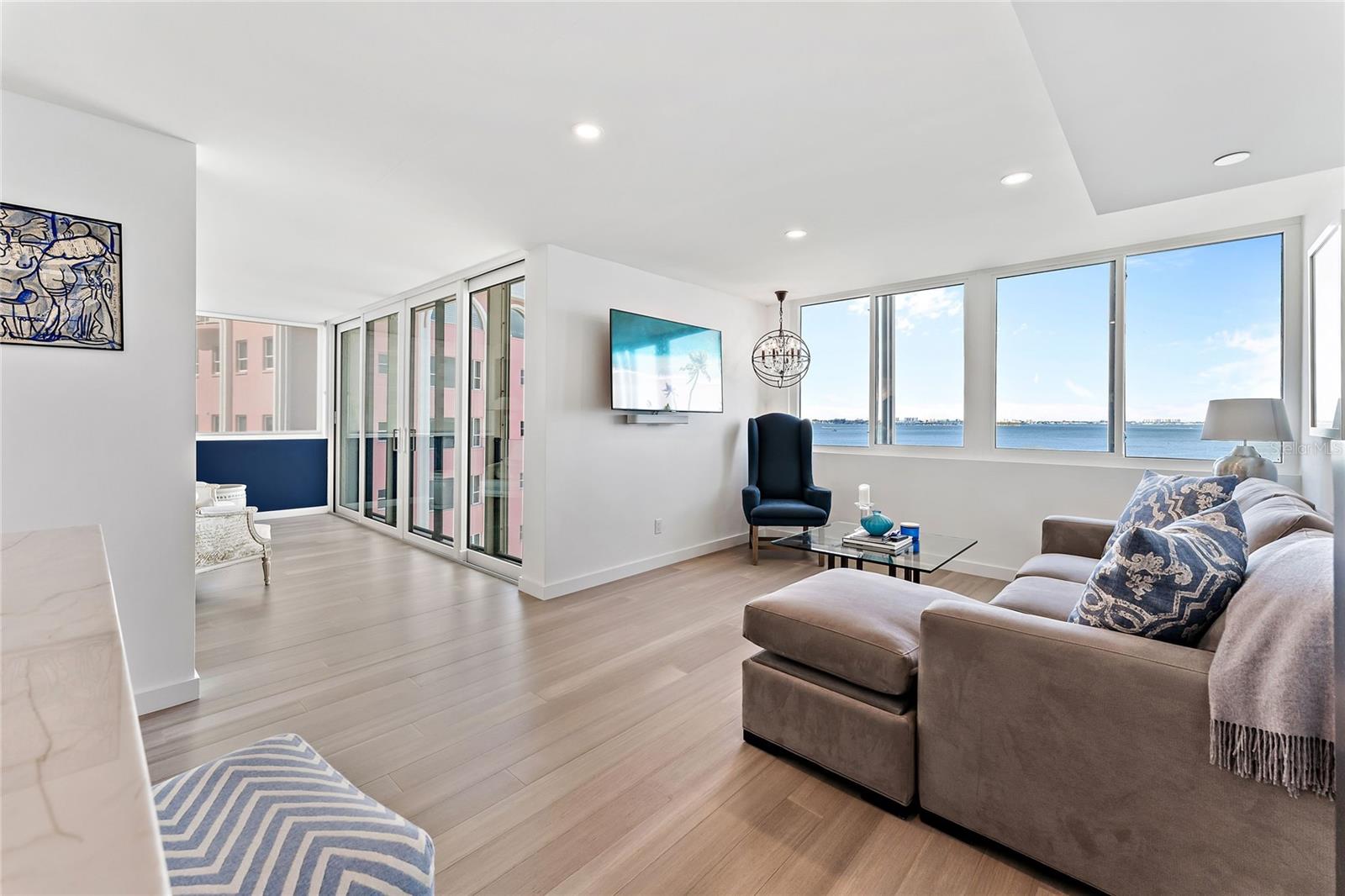 LAWRENCE POINTE II - Residential