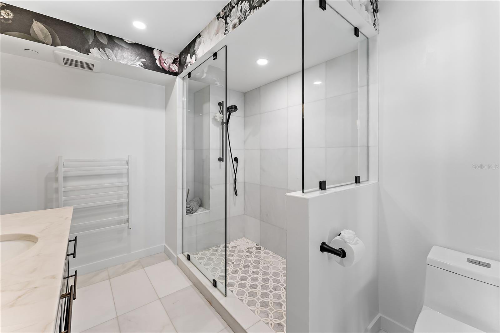 LAWRENCE POINTE II - Residential