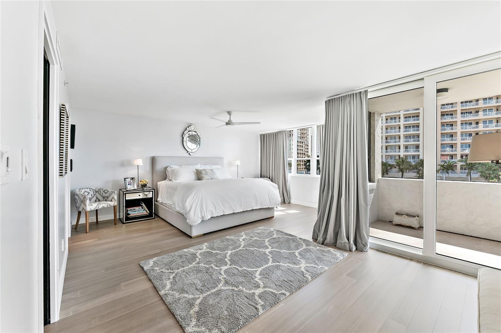 LAWRENCE POINTE II - Residential