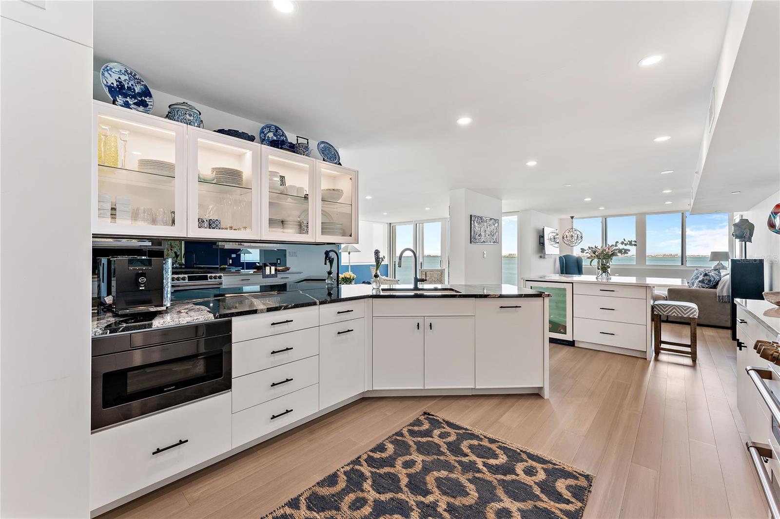 LAWRENCE POINTE II - Residential