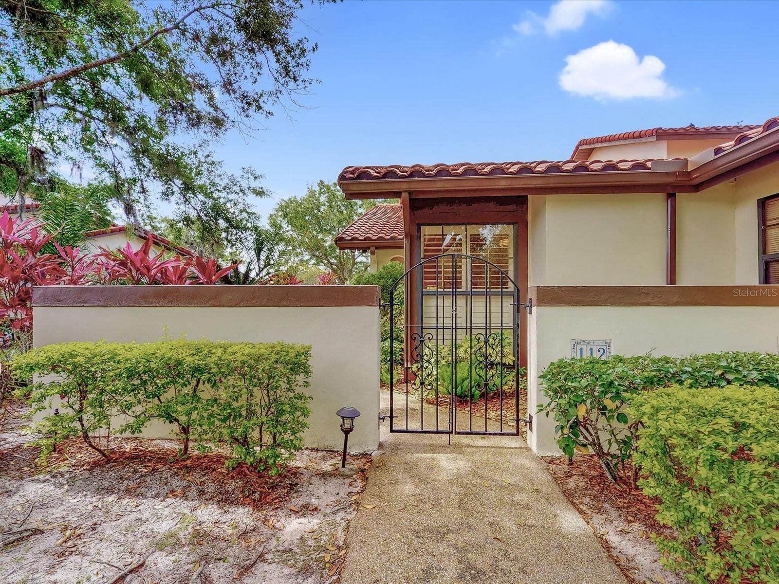 112 COVENTRY LANE
