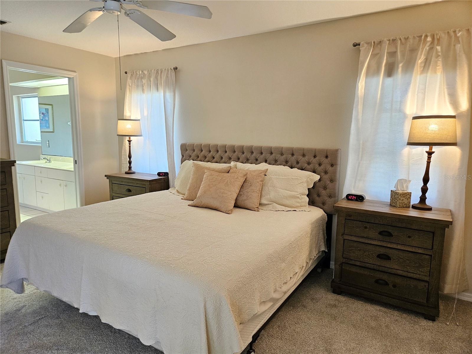 SOUTH VENICE - Residential Lease