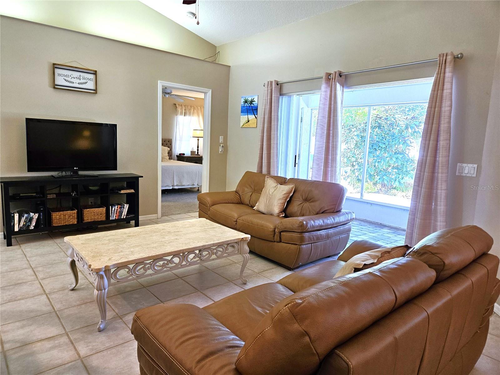 SOUTH VENICE - Residential Lease