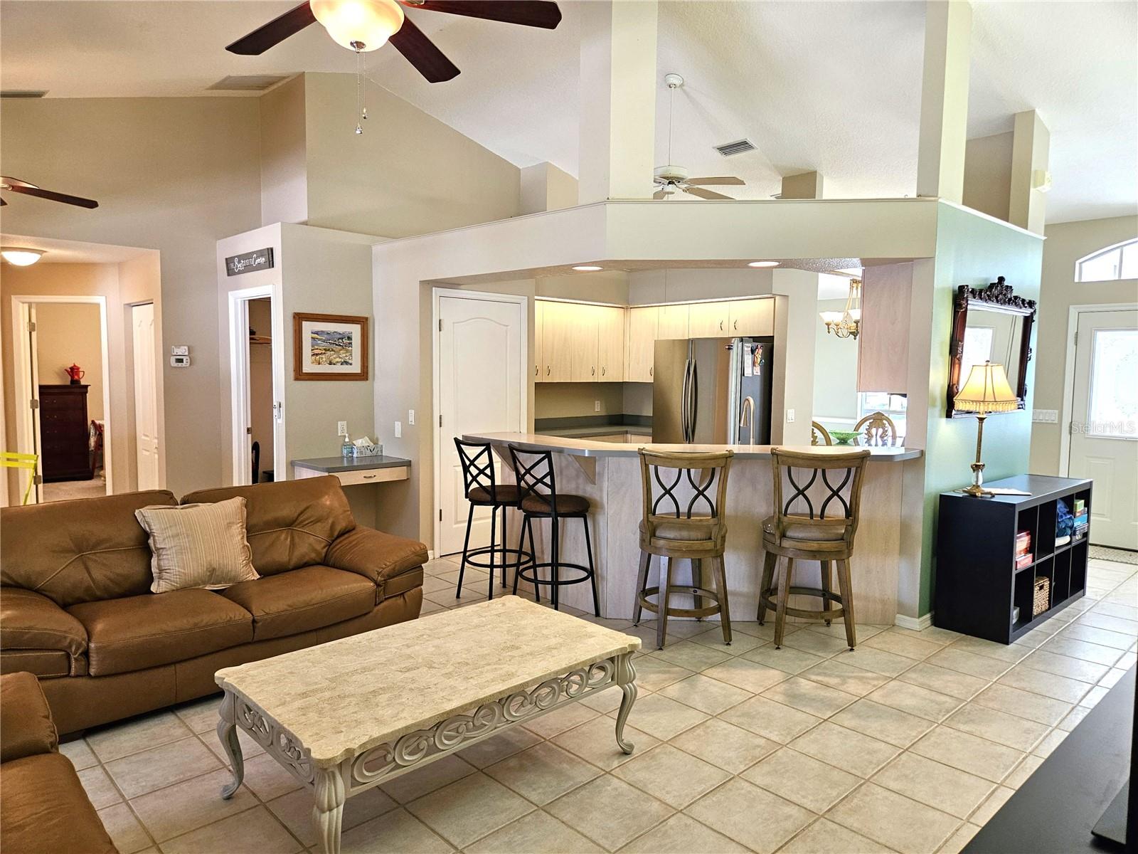 SOUTH VENICE - Residential Lease