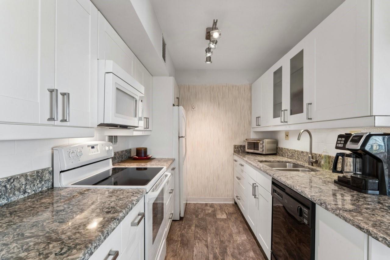 10355 PARADISE BOULEVARD 604