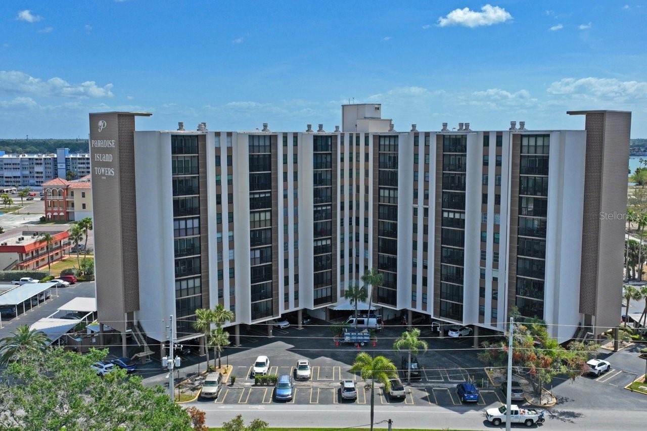 PARADISE ISLAND TOWERS CONDO - Residential