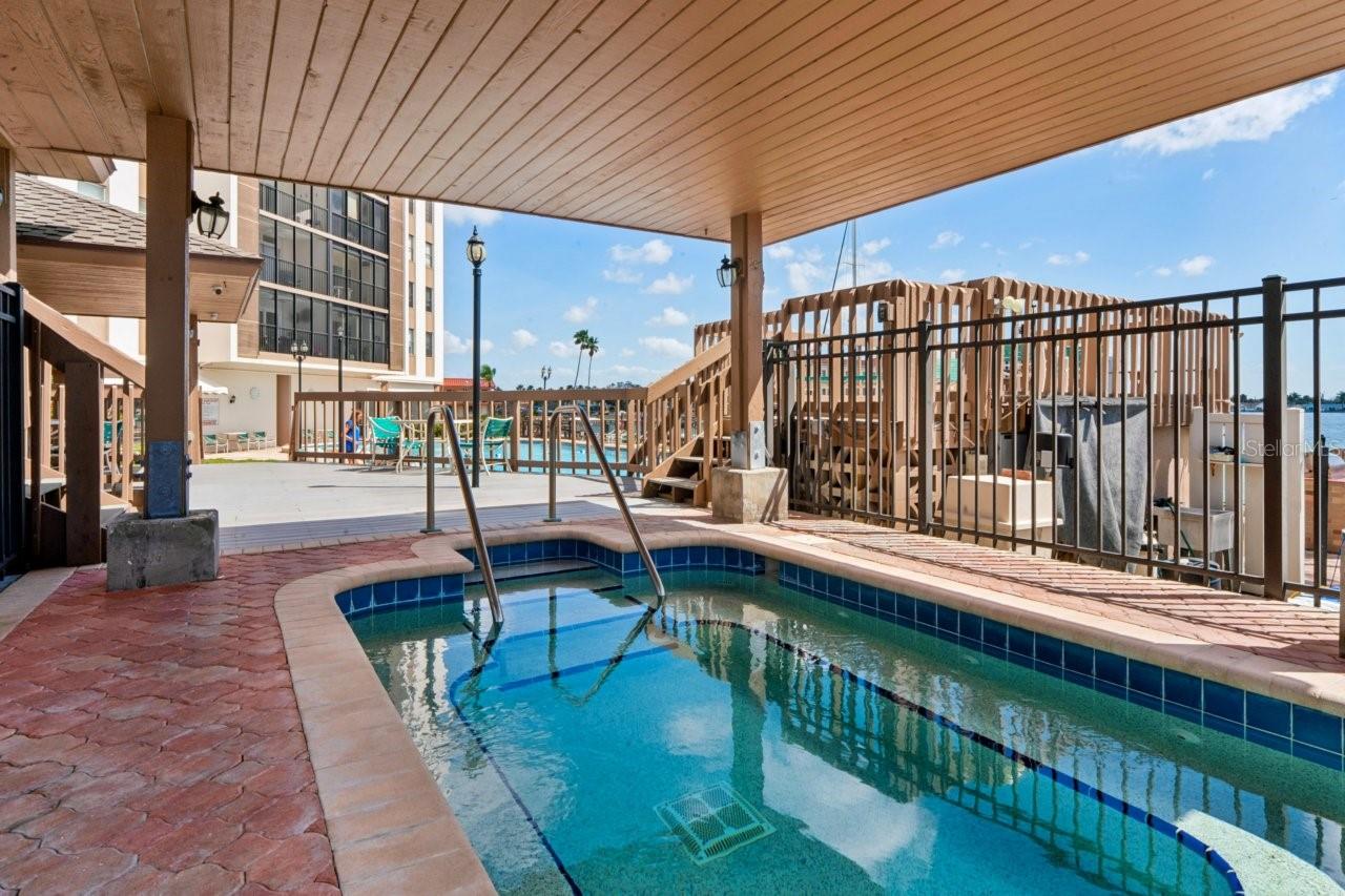 PARADISE ISLAND TOWERS CONDO - Residential