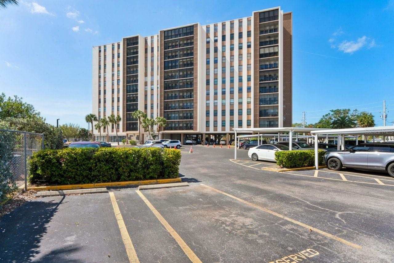 PARADISE ISLAND TOWERS CONDO - Residential