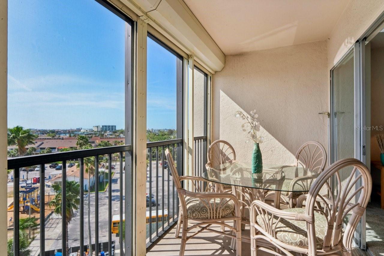 PARADISE ISLAND TOWERS CONDO - Residential