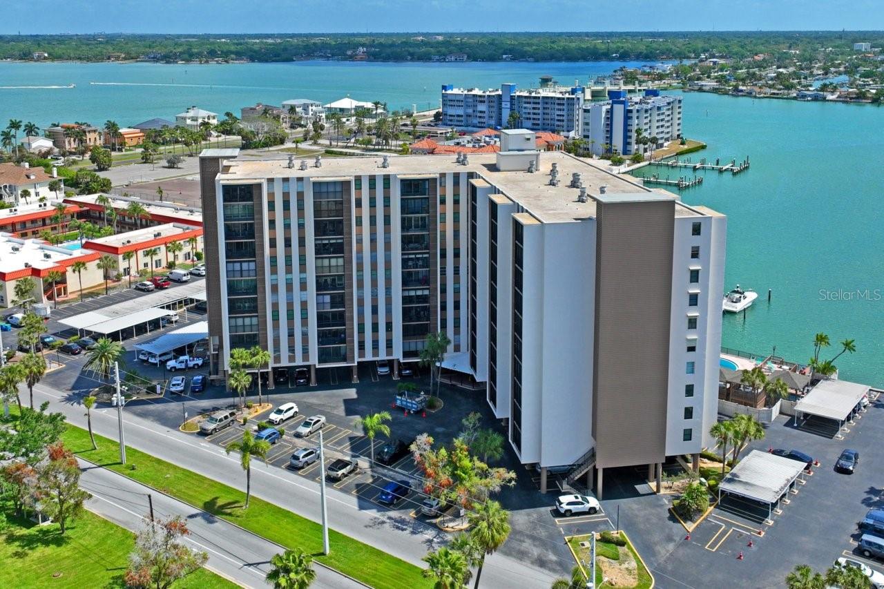 PARADISE ISLAND TOWERS CONDO - Residential