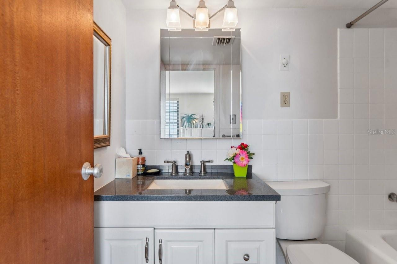 PARADISE ISLAND TOWERS CONDO - Residential