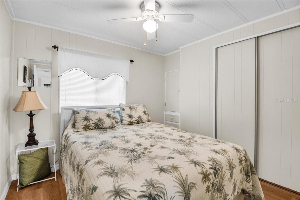 PALM LAKE ESTATES - Residential