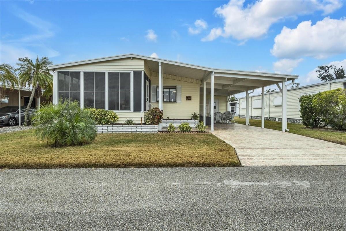 PALM LAKE ESTATES - Residential