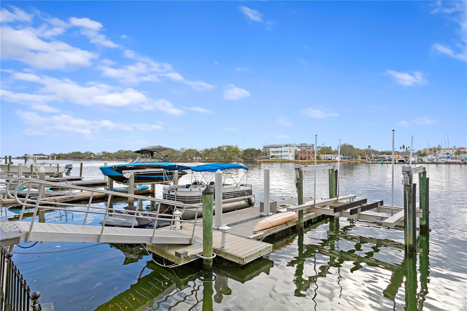 PORT ROYAL AT HARBOUR ISLAND P - Residential