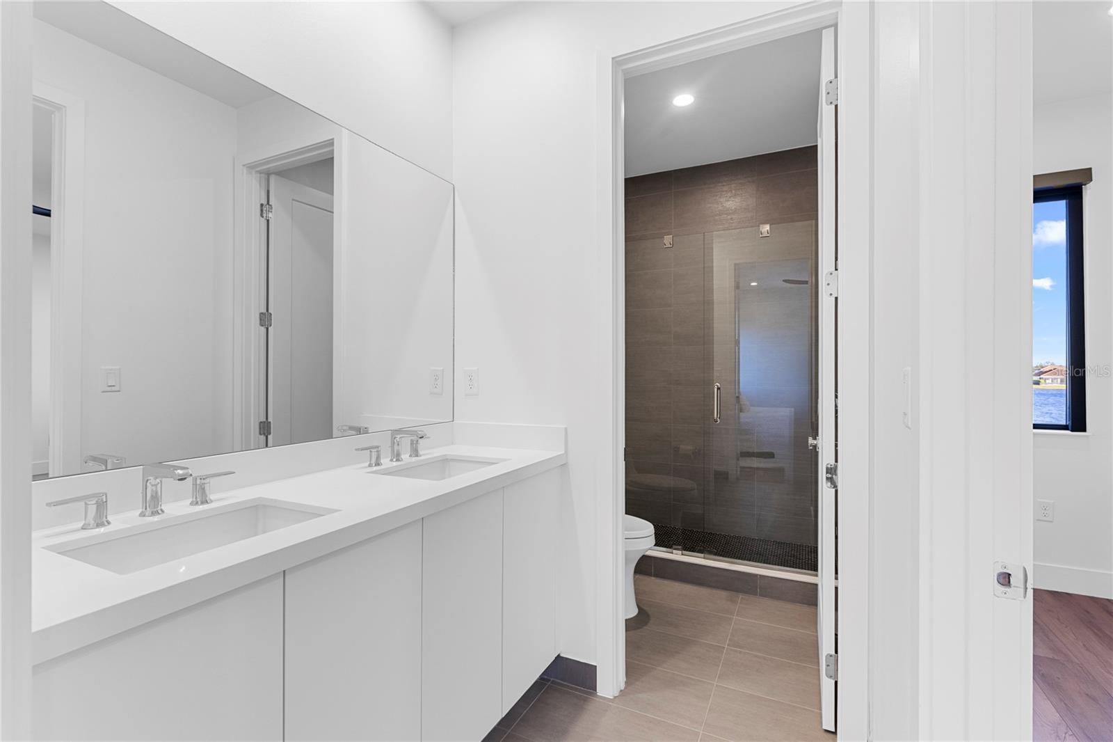 MAPLE RDG/AVE MARIA PH 6C - Residential