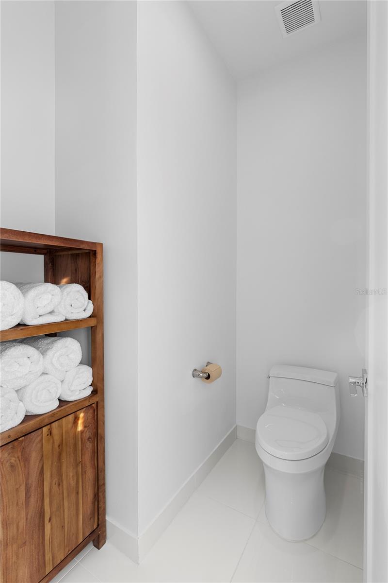 MAPLE RDG/AVE MARIA PH 6C - Residential