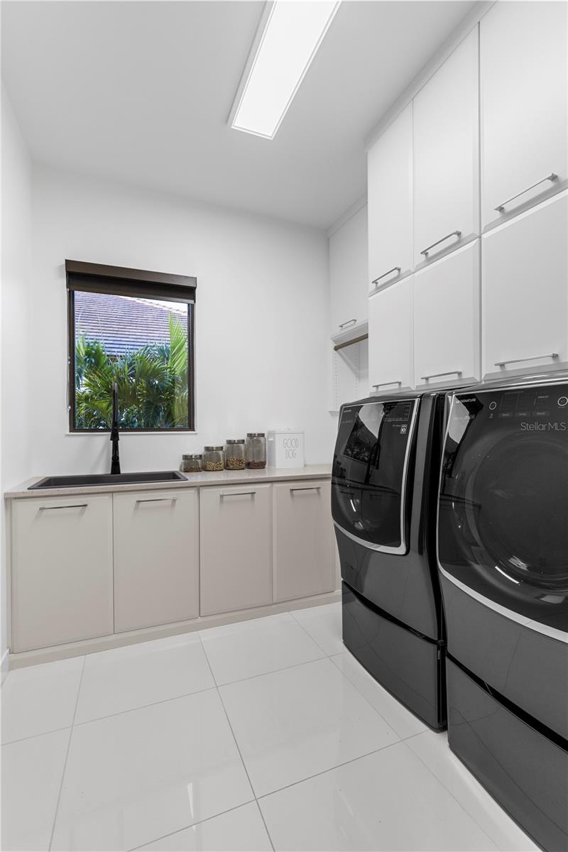 MAPLE RDG/AVE MARIA PH 6C - Residential