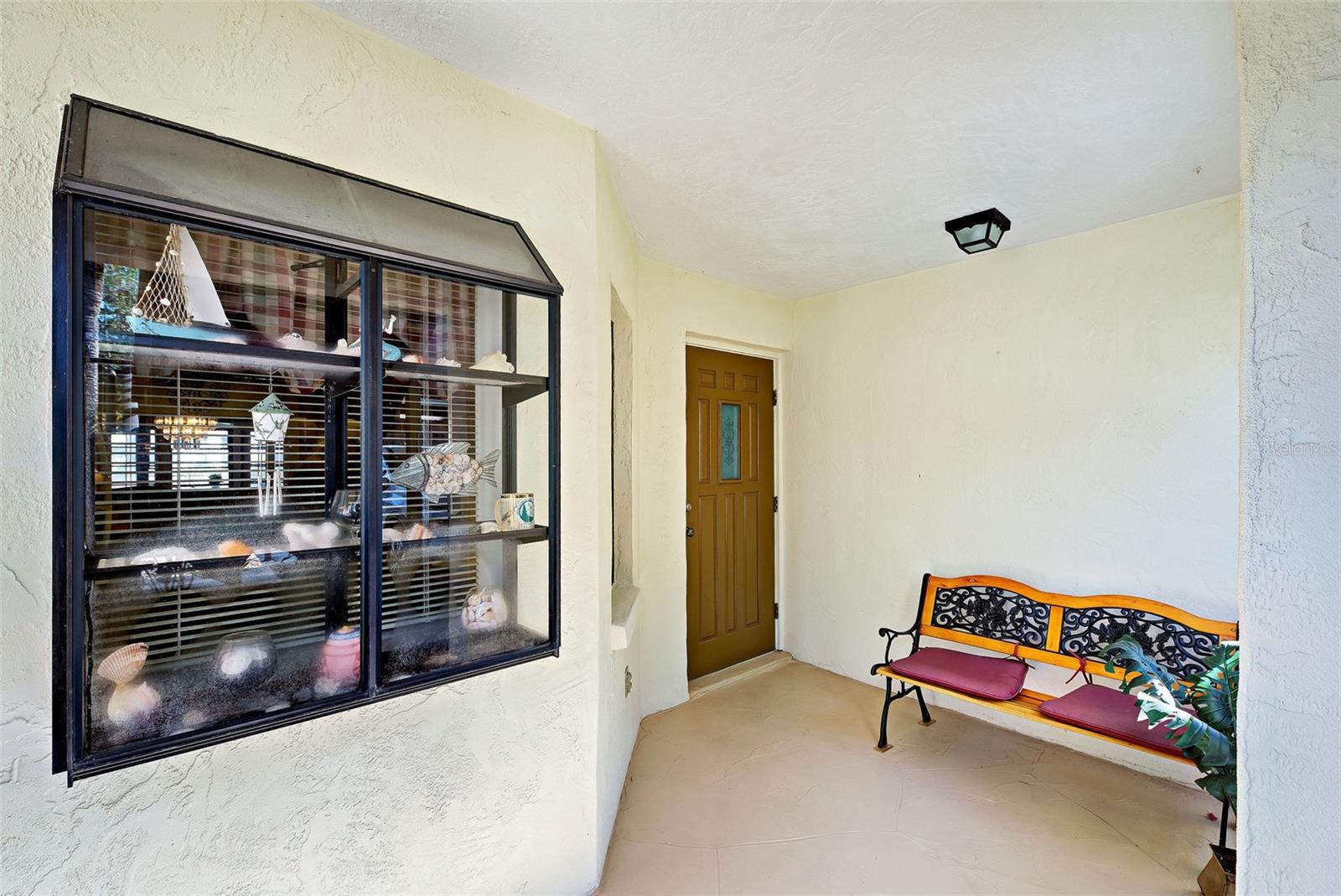 409 PINE HOLLOW CIRCLE 409