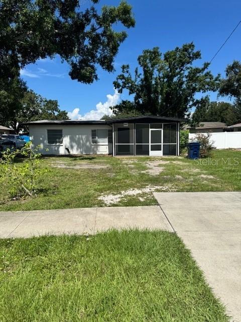 This wonderful rental has great location.