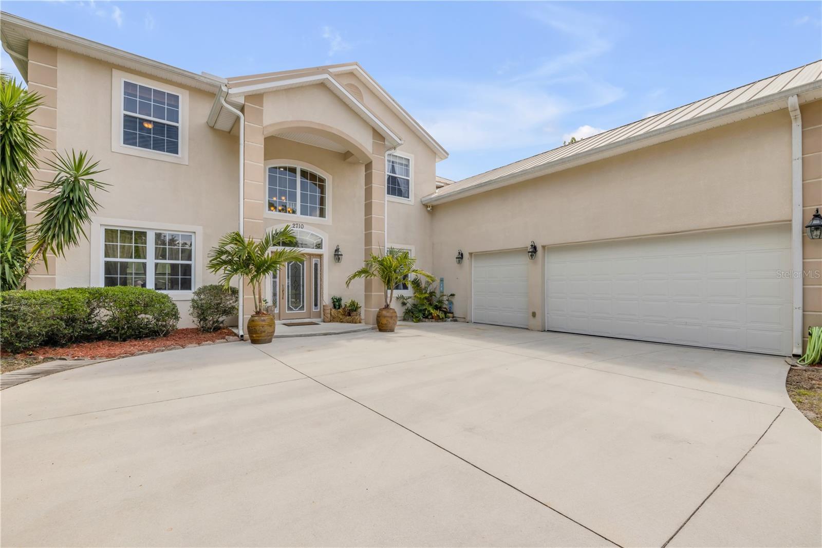 2710 QUIET LANE