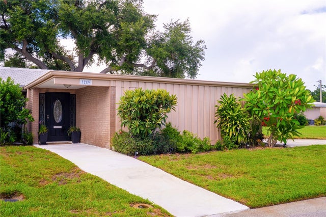 3289 FAIRHAVEN LANE 112