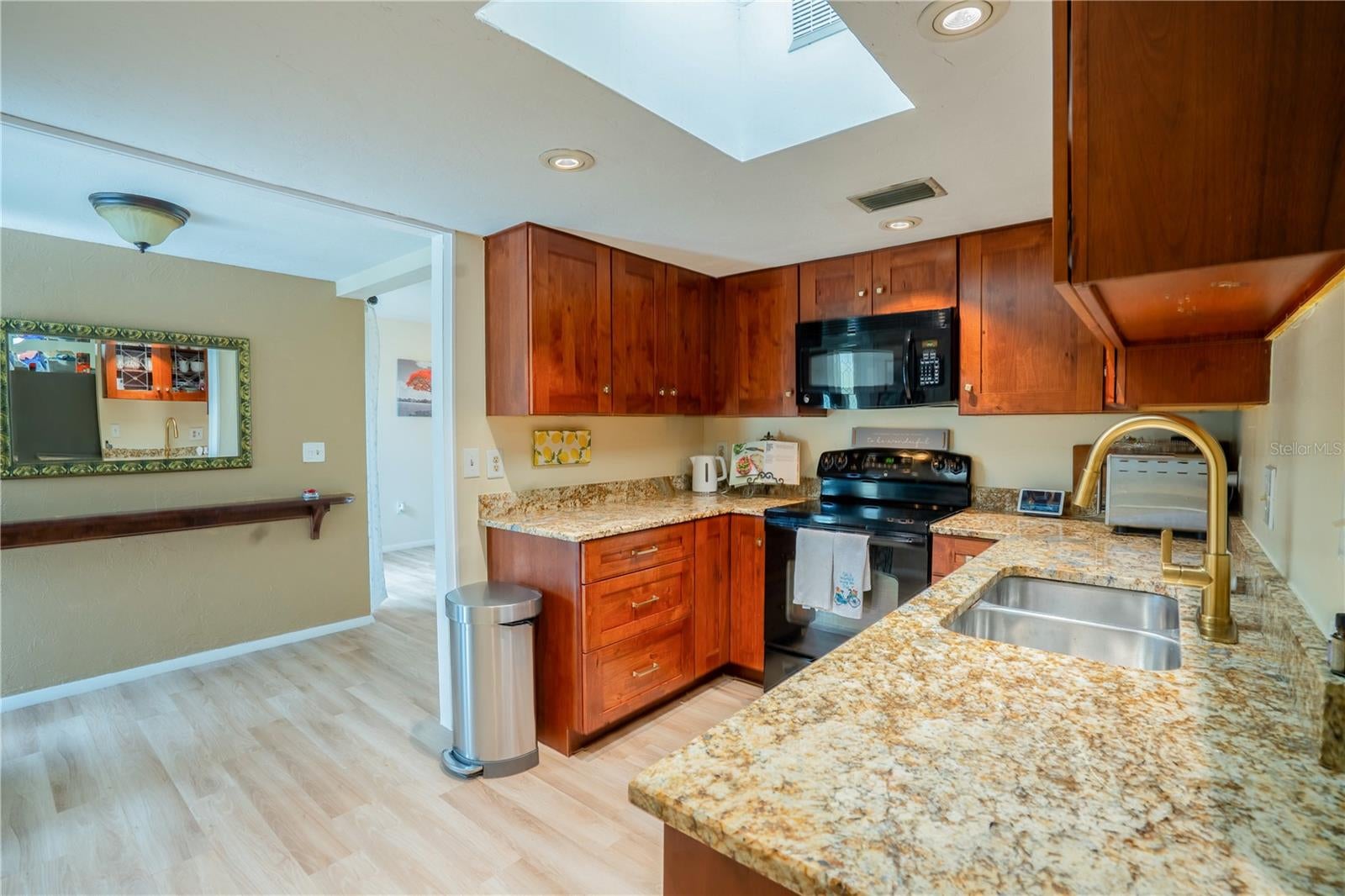 3289 FAIRHAVEN LANE 112
