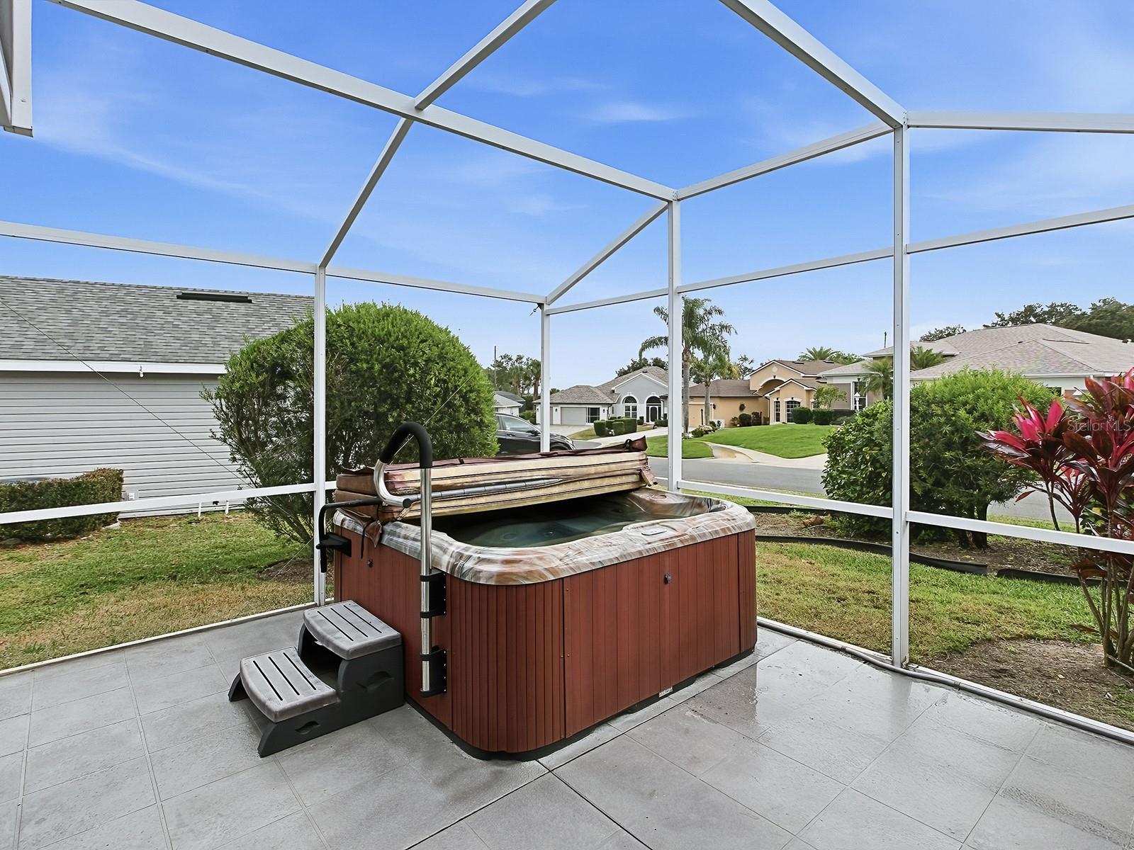 ROYAL HARBOR - Residential