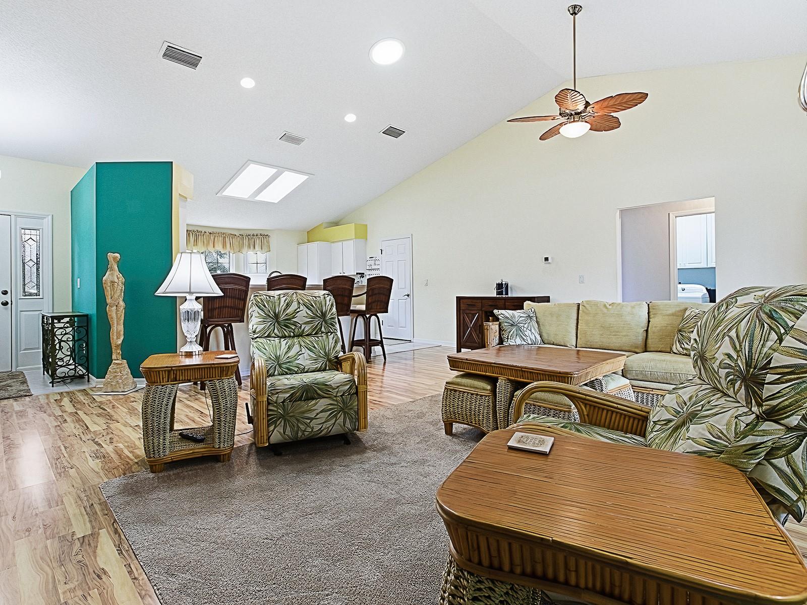 ROYAL HARBOR - Residential