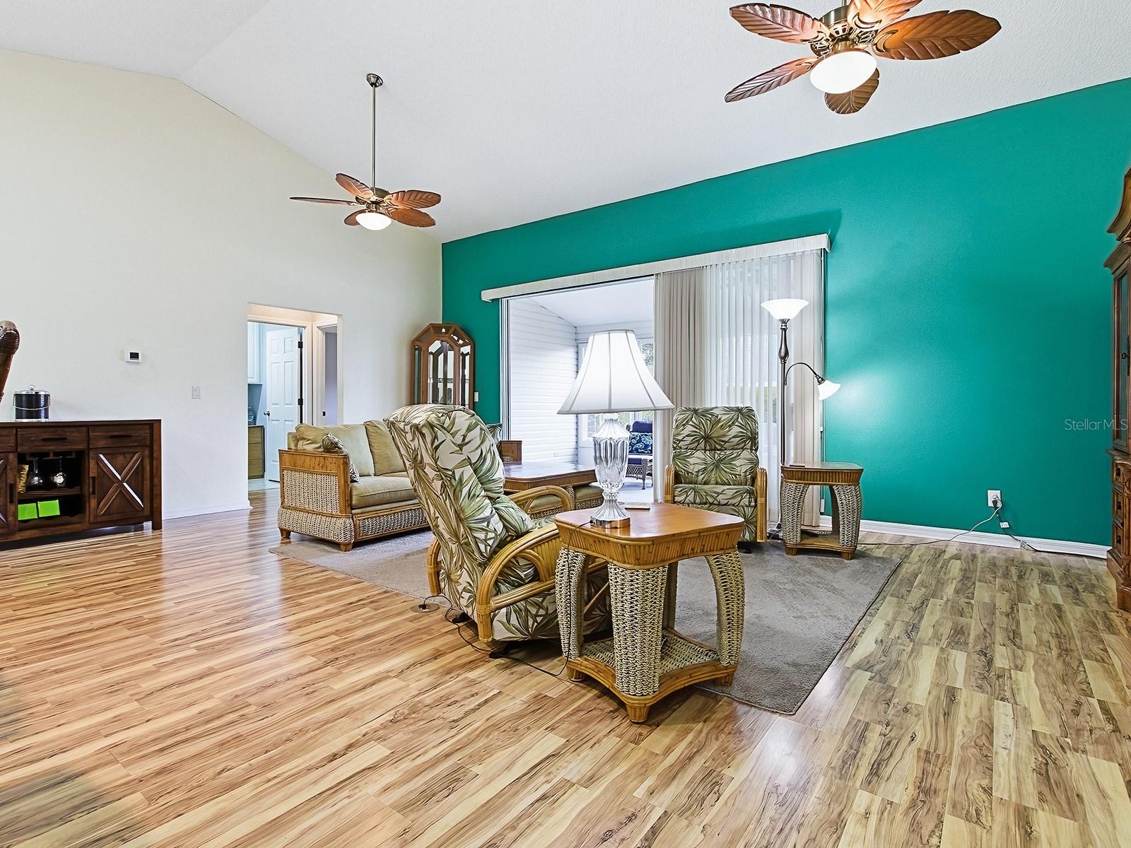 ROYAL HARBOR - Residential