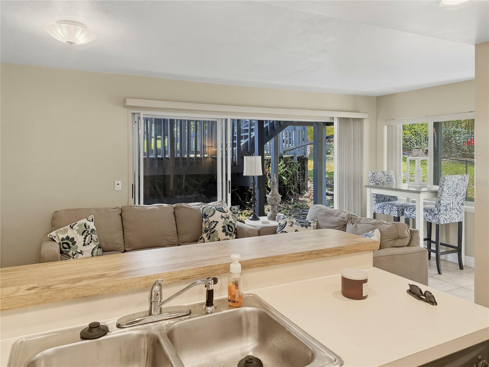 LANDINGS WITHLACOOCHEE OR 1272/1072 - Residential