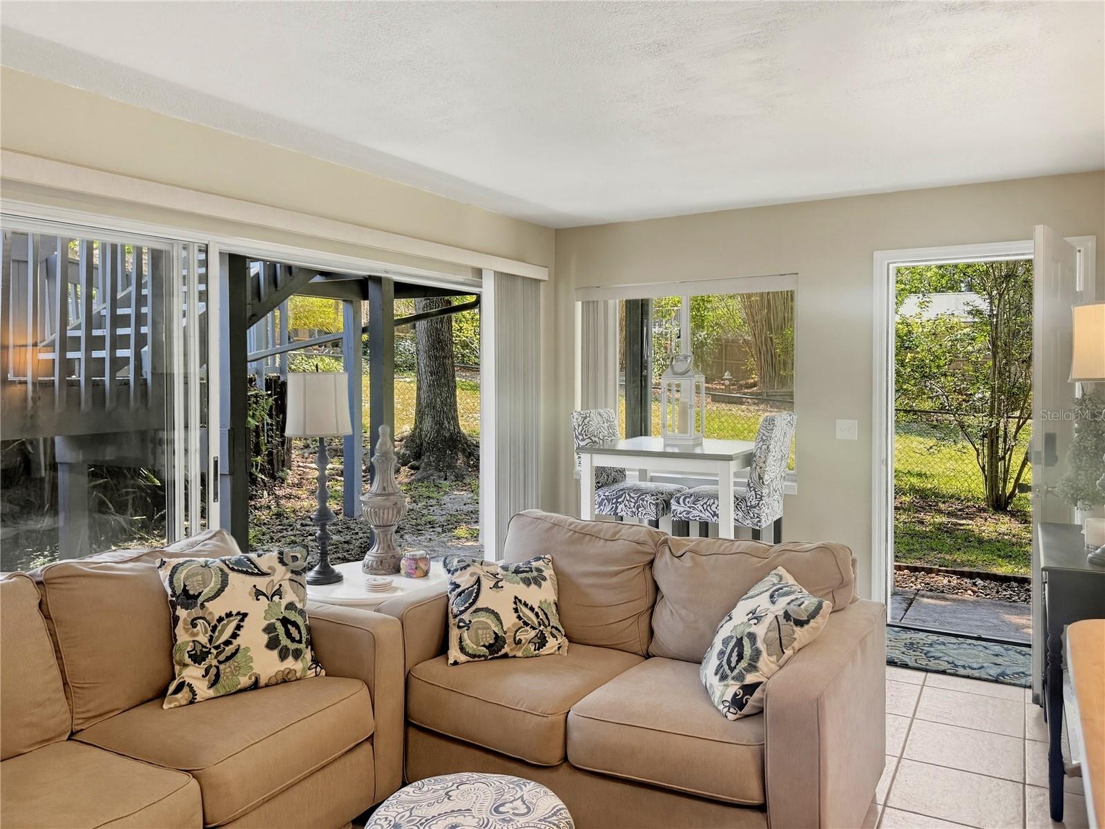 LANDINGS WITHLACOOCHEE OR 1272/1072 - Residential