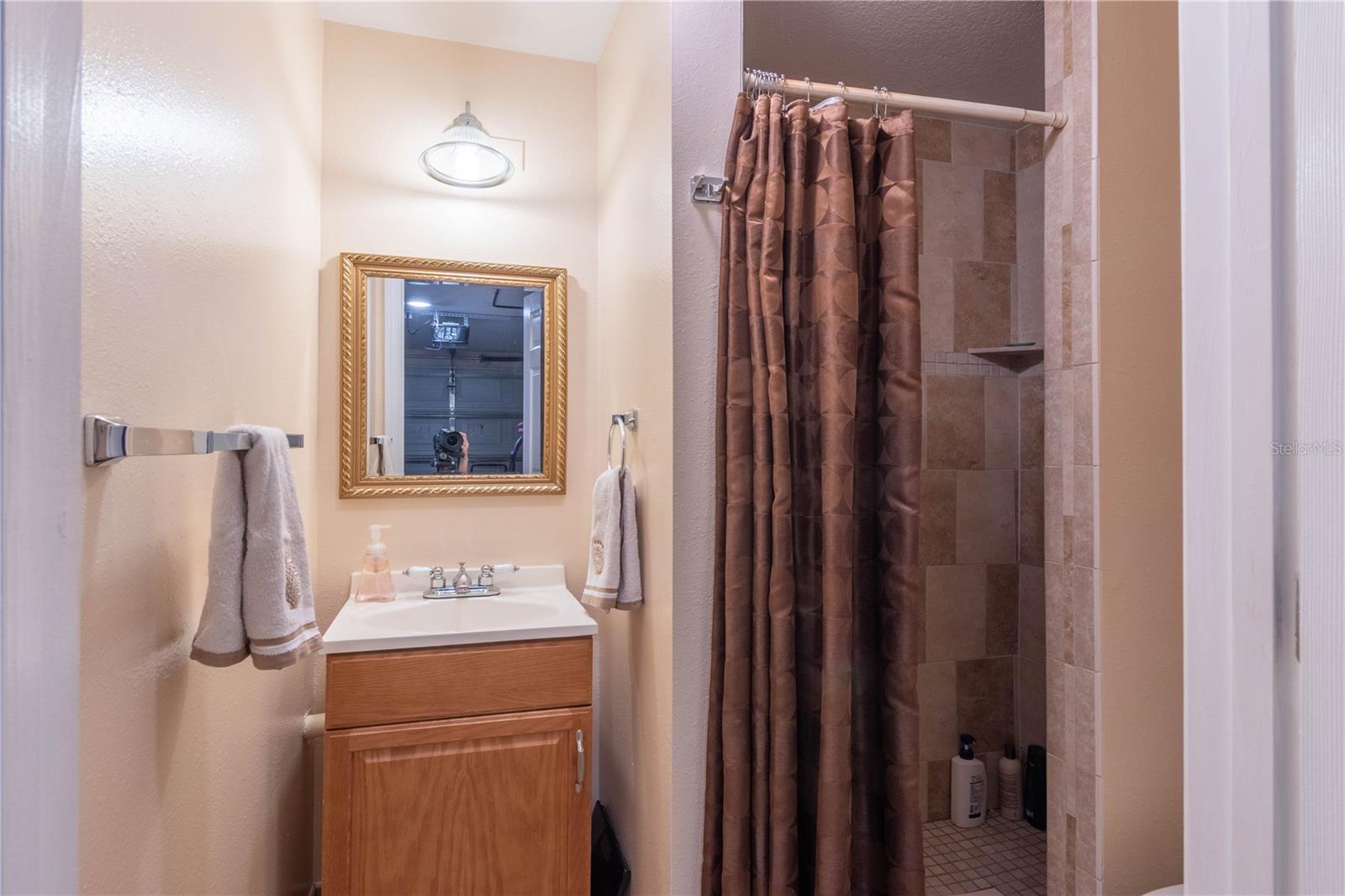 REGENCY PARK - Residential